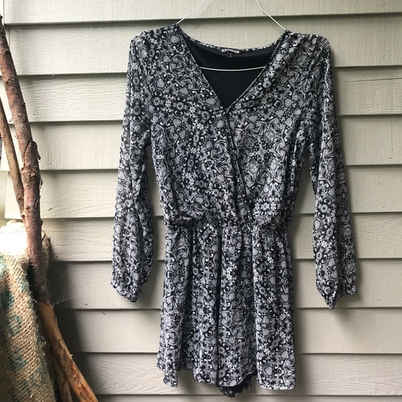 Express patterned dress - Picture 1 of 2